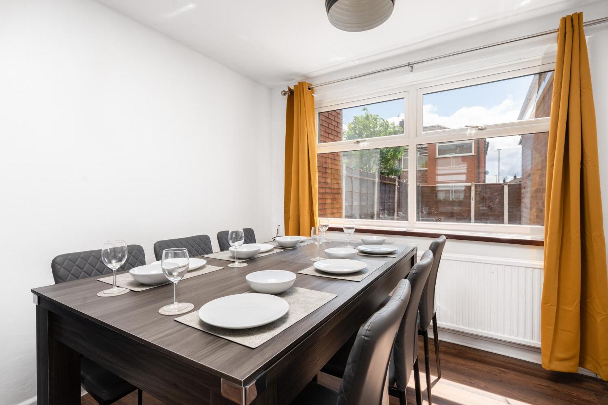 Comfy 3Br Home - Pool Table - Games - Sleeps 8 Manchester Zewnętrze zdjęcie