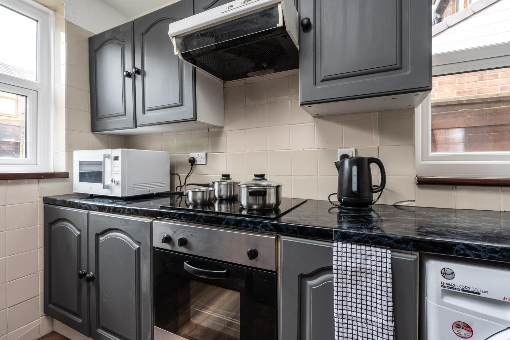 Comfy 3Br Home - Pool Table - Games - Sleeps 8 Manchester Zewnętrze zdjęcie
